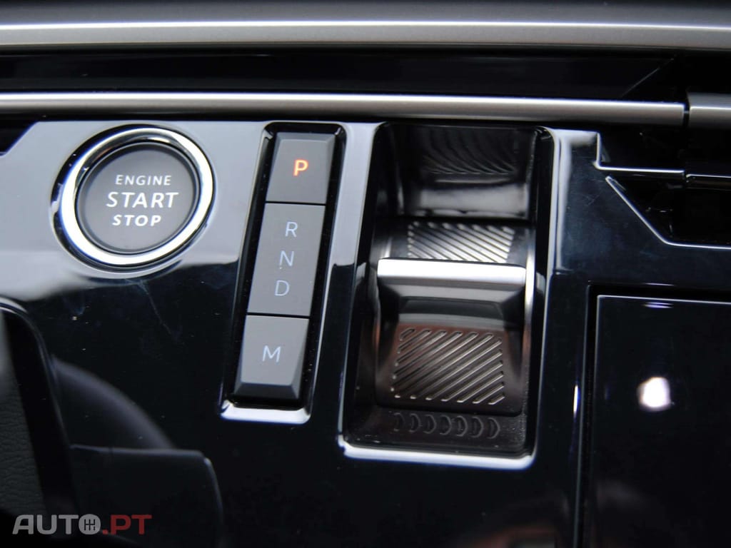 Peugeot 5008 1.2 Hybrid Allure e-DCS6