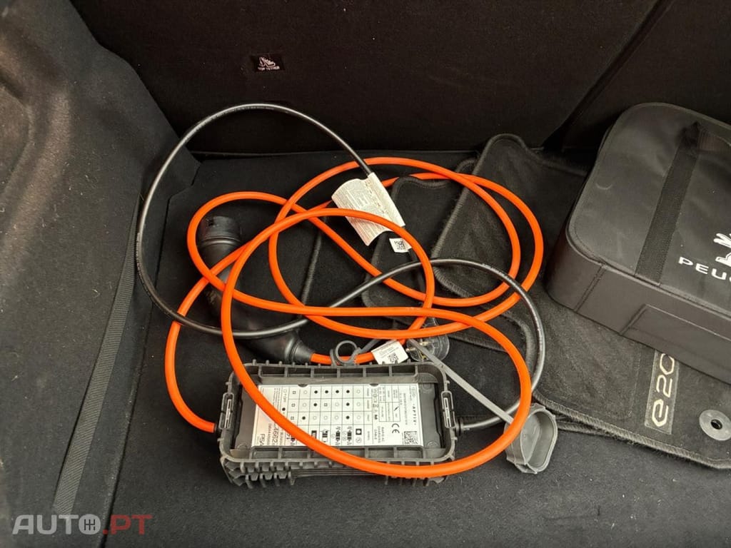 Peugeot E-208 50 kWh GT Line