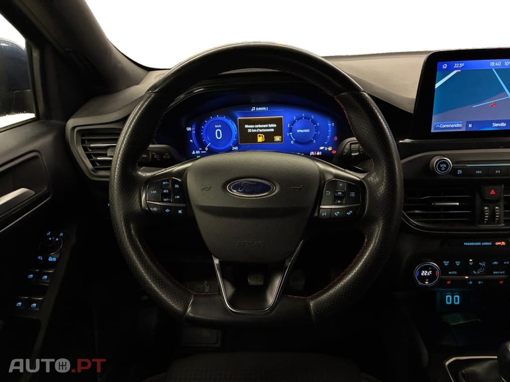 Ford Focus SW 1.0 EcoBoost ST-Line X