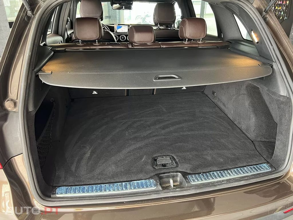 Mercedes-Benz GLC 220 D 4 MATIC