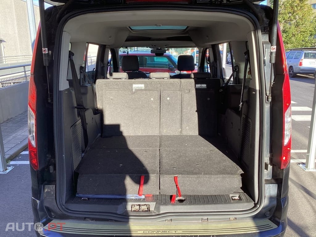 Ford Tourneo Grand 1.6 TDCi Titanium