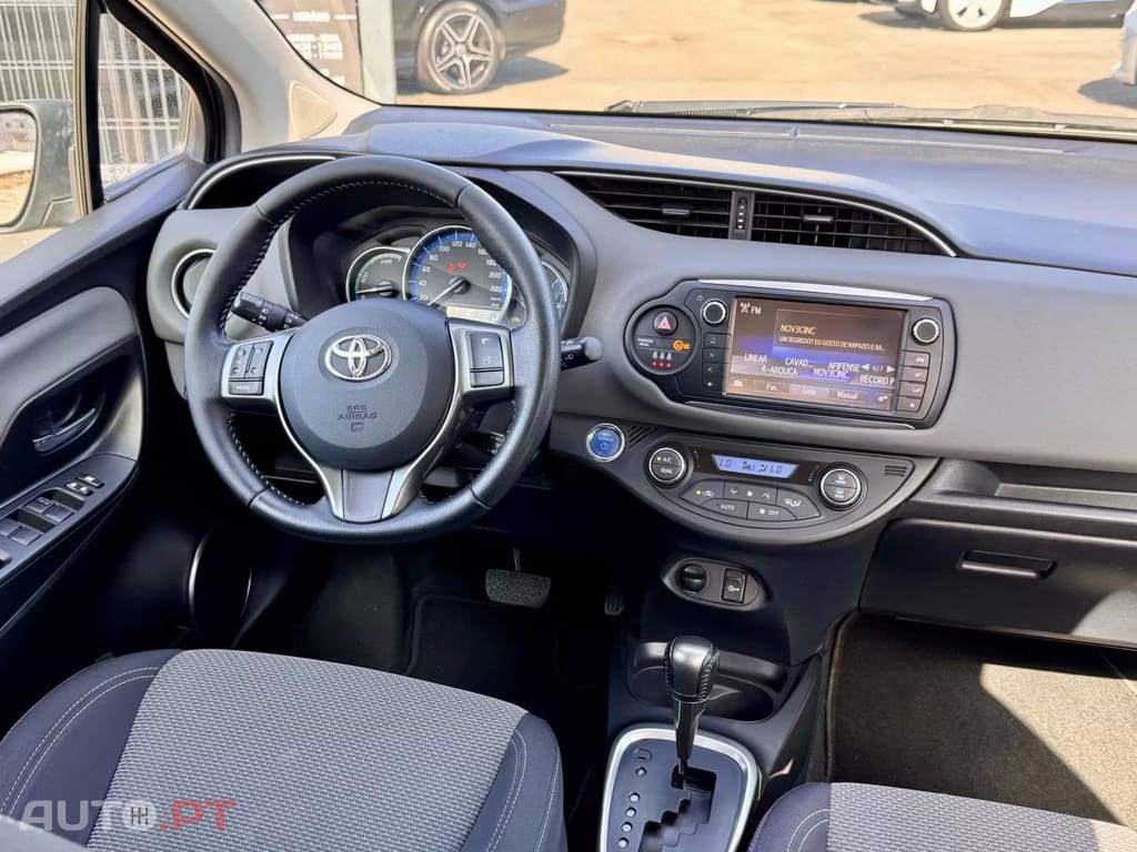 Toyota Yaris 1.5 HSD Sport+Navi