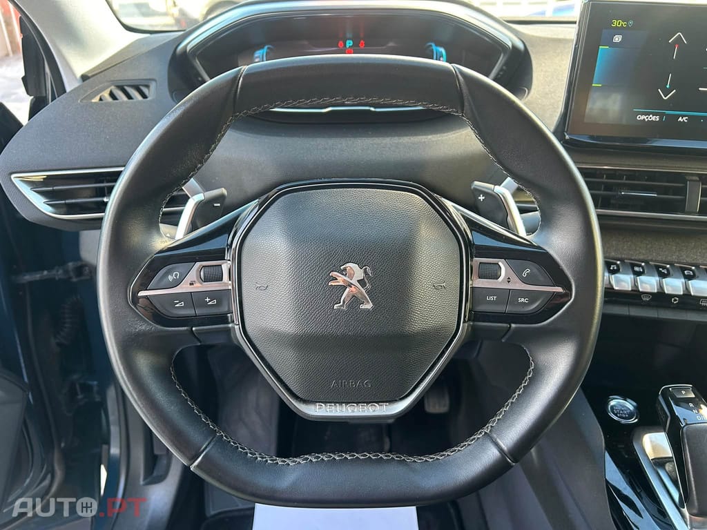 Peugeot 3008 1.6 Hybrid Allure e-EAT8