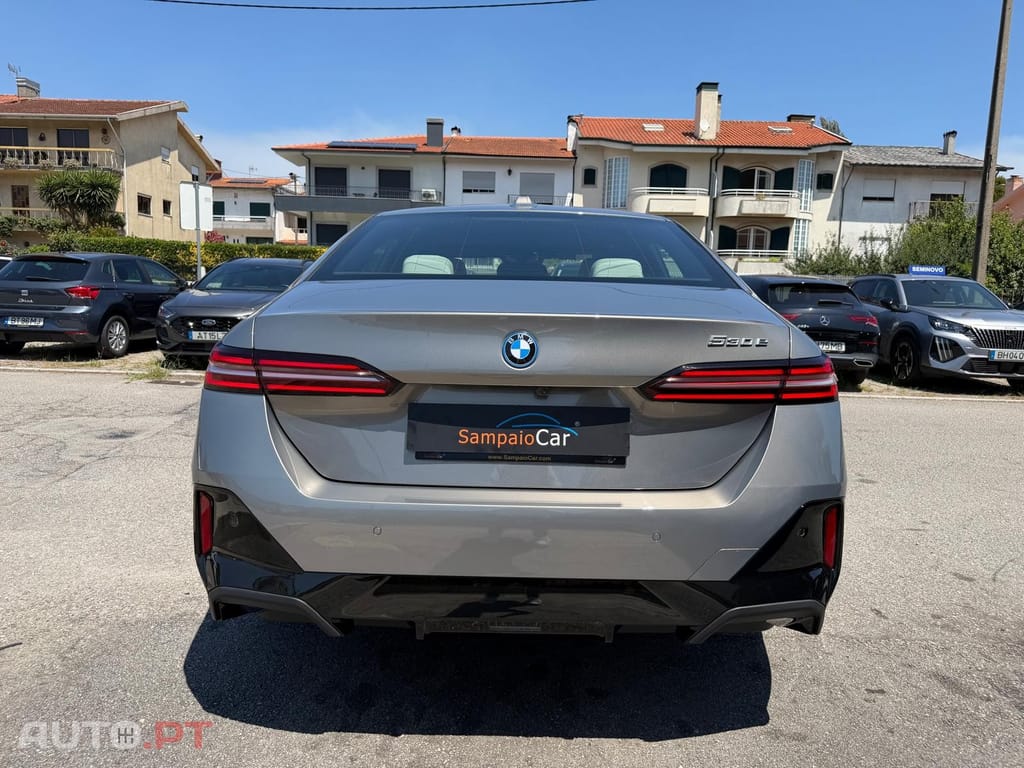 BMW 530 e Pack Desportivo M Pro