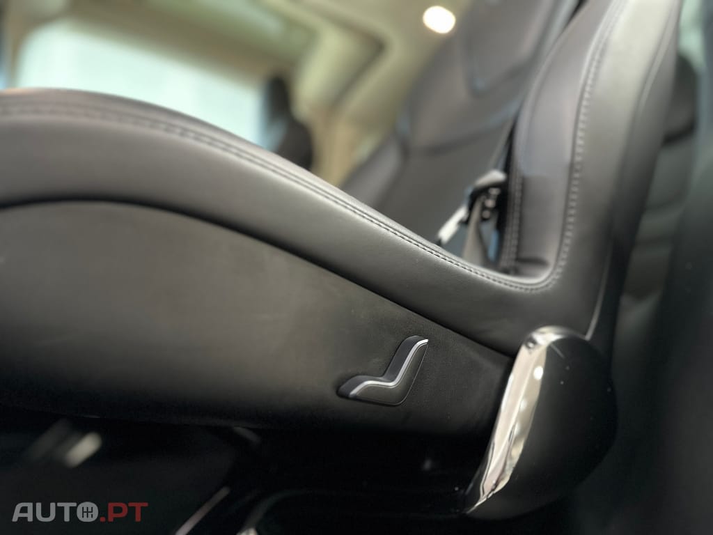 Tesla Model X Outro