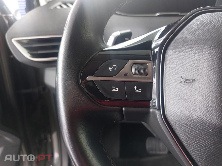 Peugeot 5008 1.5 BlueHDi Allure EAT8