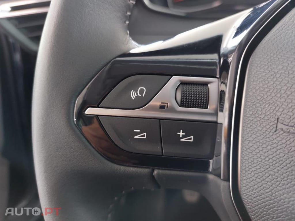 Peugeot 2008 1.5 BlueHDi Active Pack