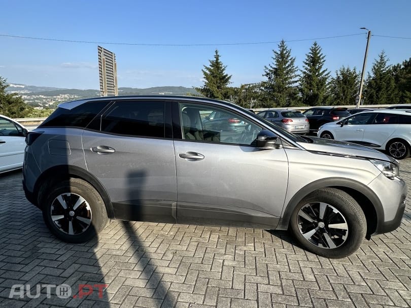 Peugeot 3008 1.5 BlueHDi Allure EAT8