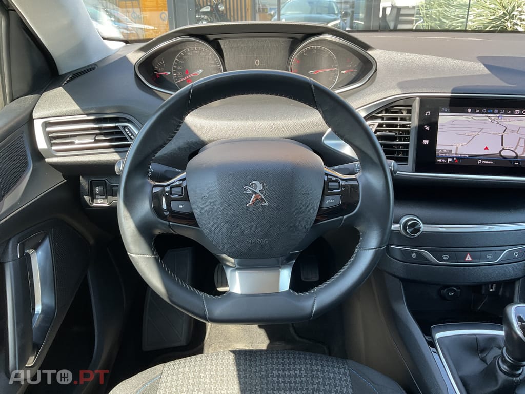 Peugeot 308 1.5 BlueHDi Style