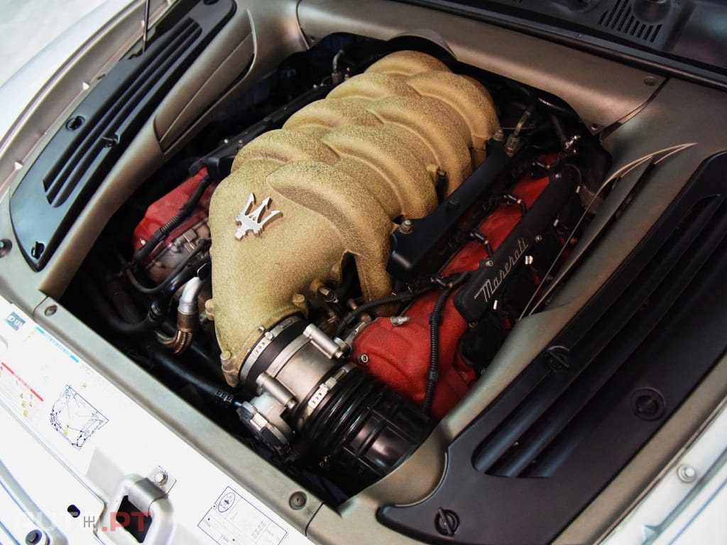 Maserati 4200 COUPE GT CAMBIOCORSA V8