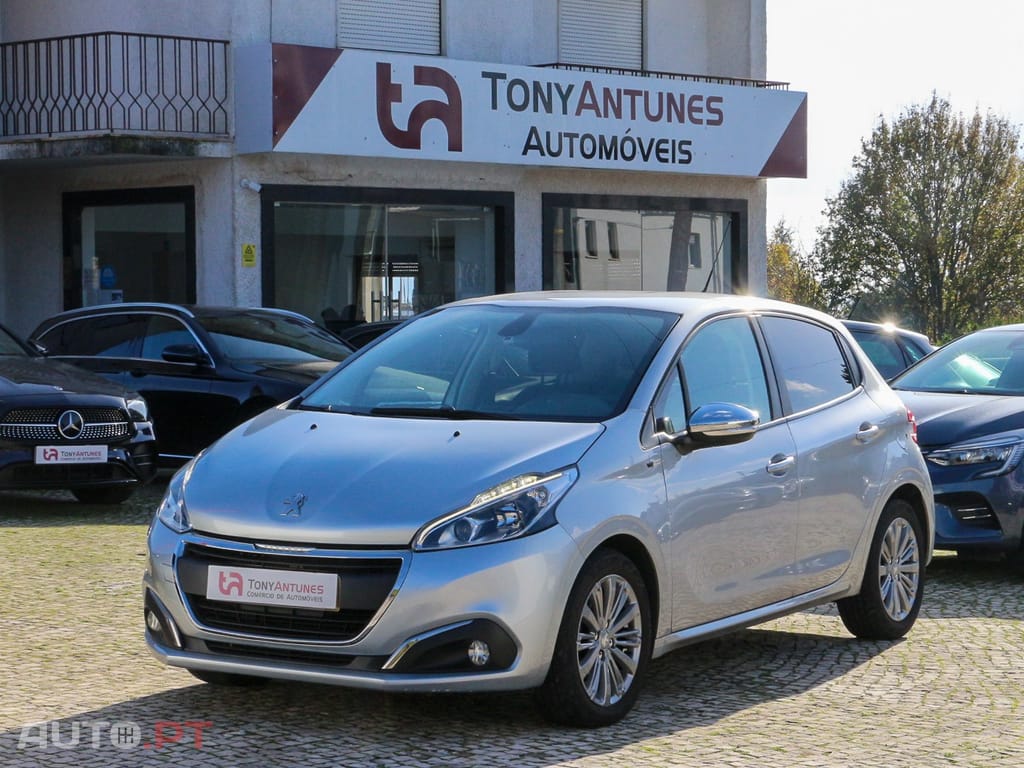 Peugeot 208 1.6 BlueHDi Style