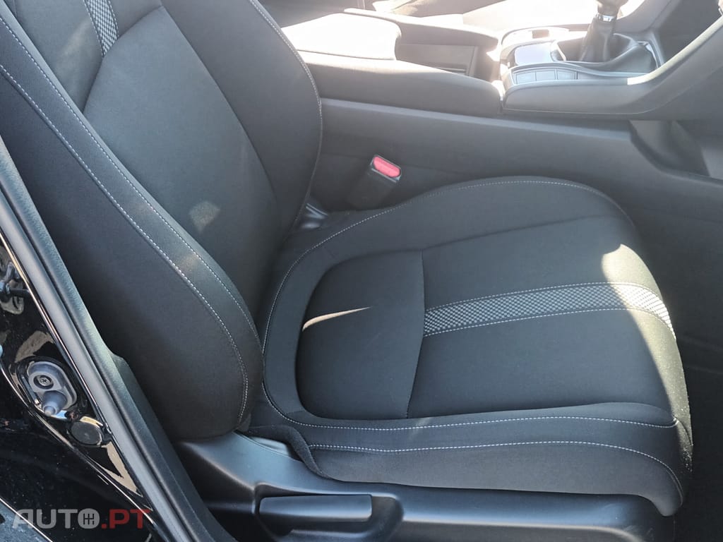 Honda Civic Elegance Navi