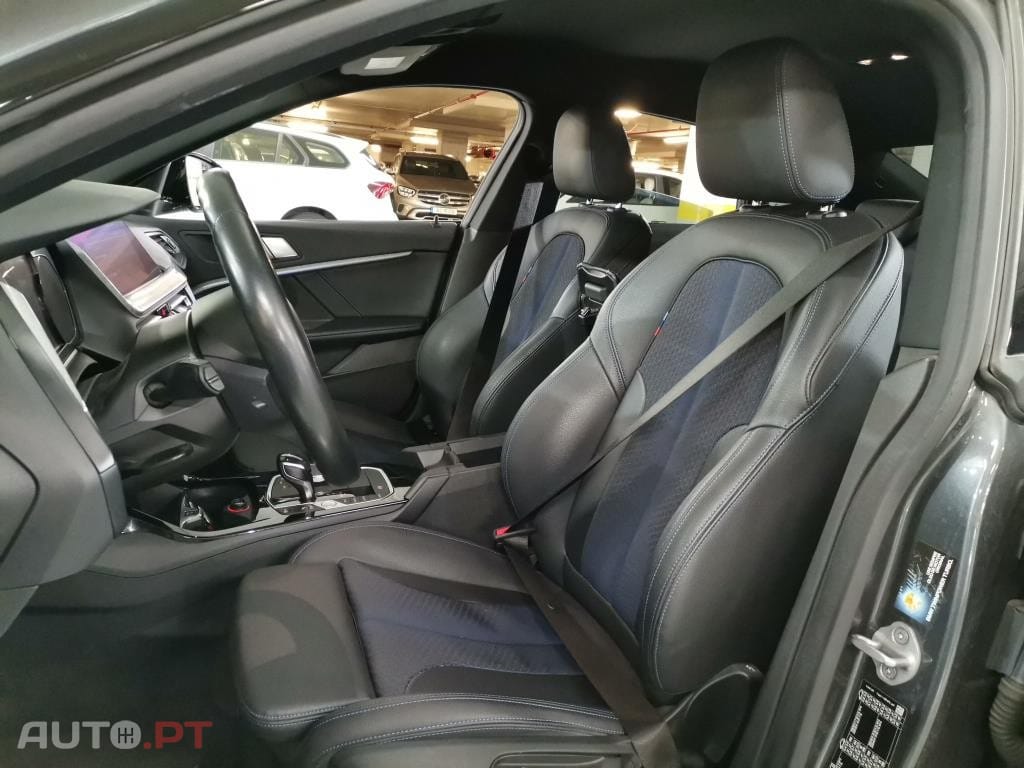 BMW 216 d Pack Desportivo M