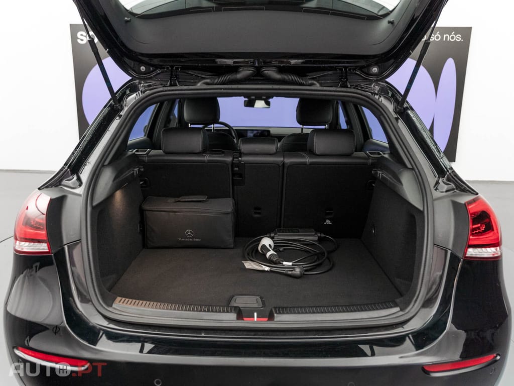 Mercedes-Benz A 250 e Style Plus