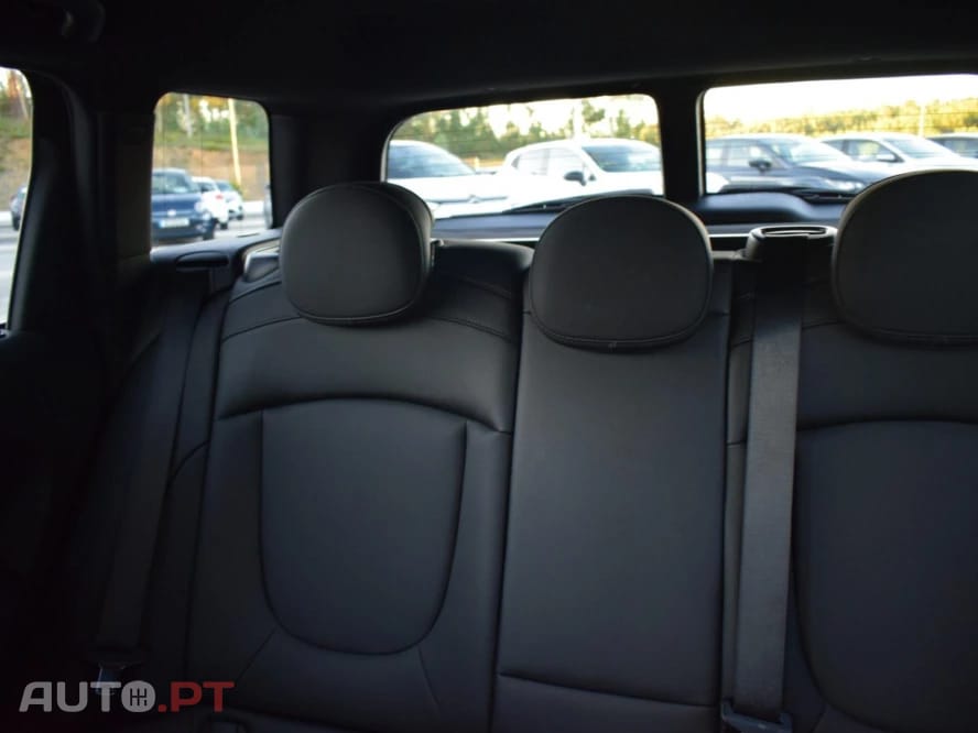 MINI Clubman Cooper D Premium Final Edition Auto