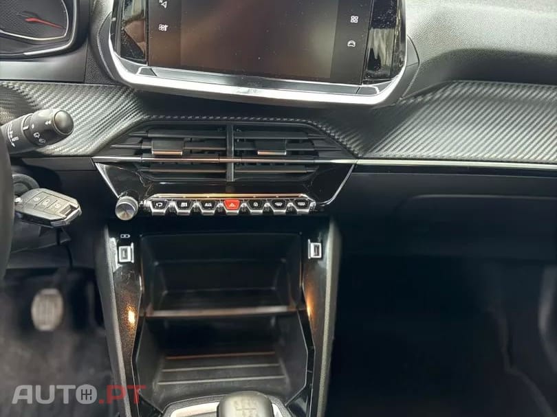 Peugeot 2008 1.2 PureTech Style