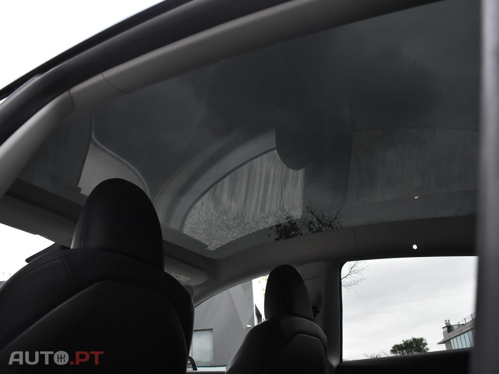 Tesla Model Y Performance Tração Integral