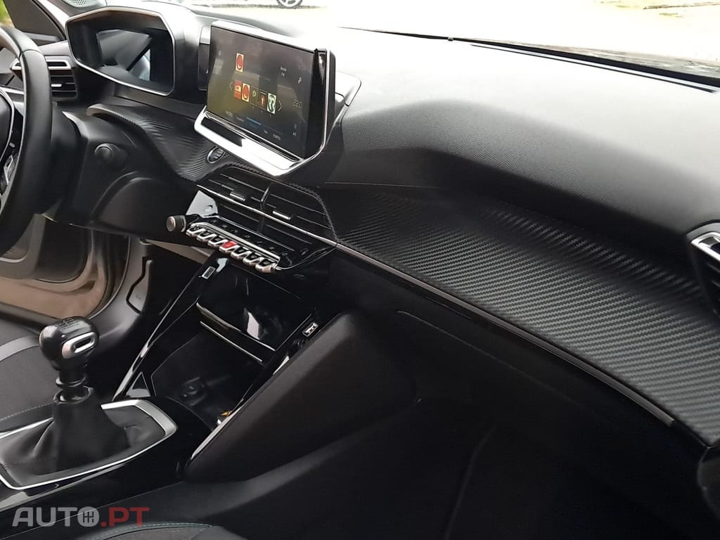 Peugeot 2008 PureTech 130 Allure Pack