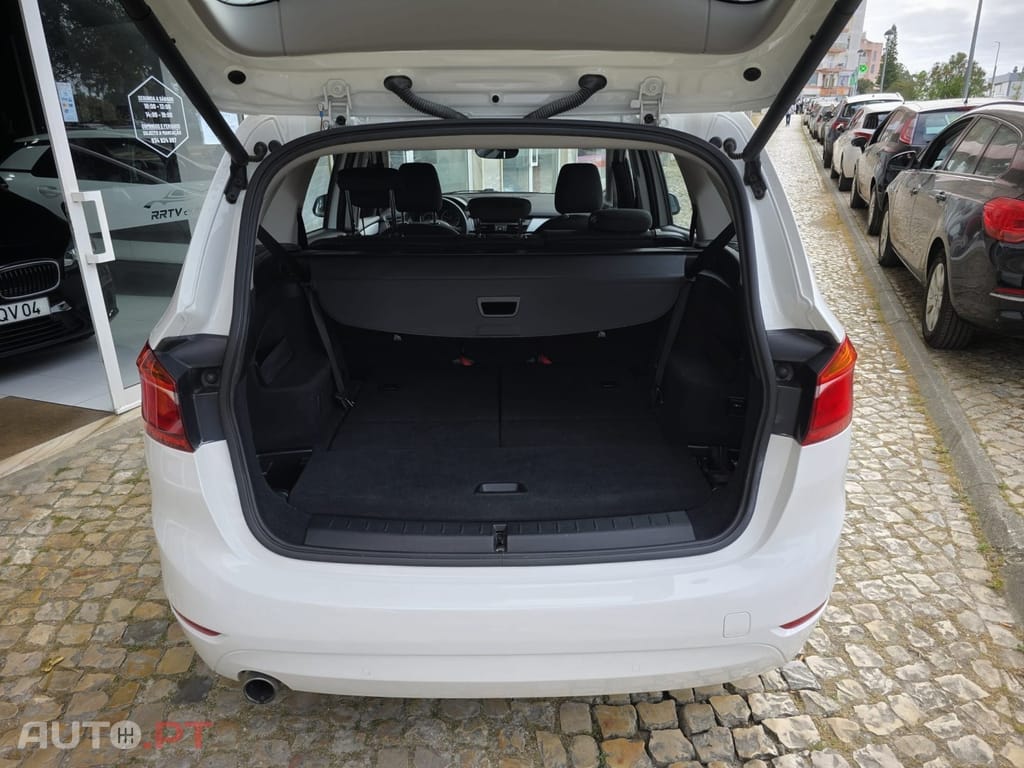 BMW 216 d 7L Advantage