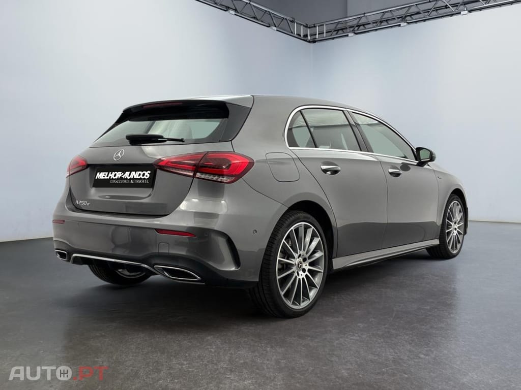 Mercedes-Benz A 250 e 8G-DCT AMG Line
