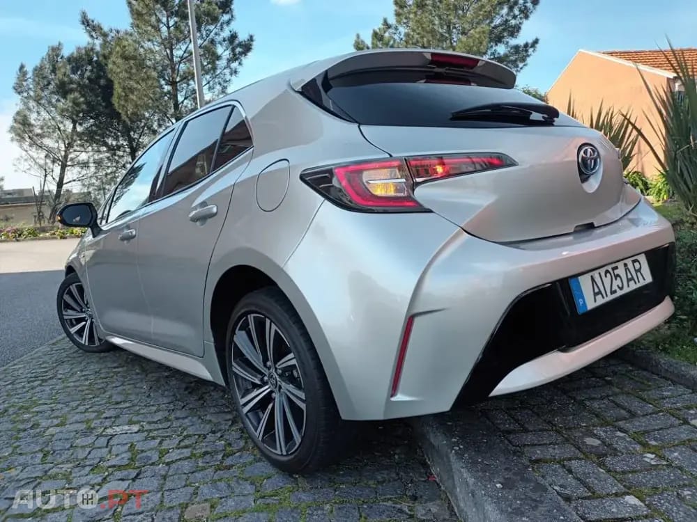 Toyota Corolla 1.8 Hybrid Comfort