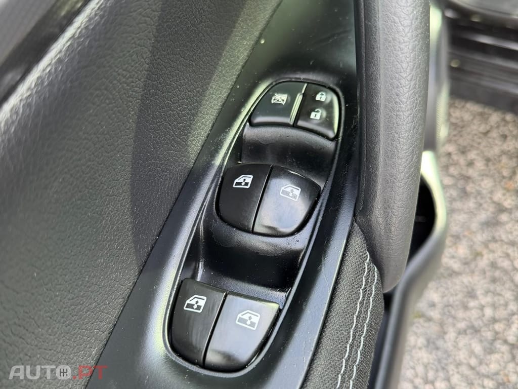 Nissan Qashqai 1.5 dCi N-Connecta 18