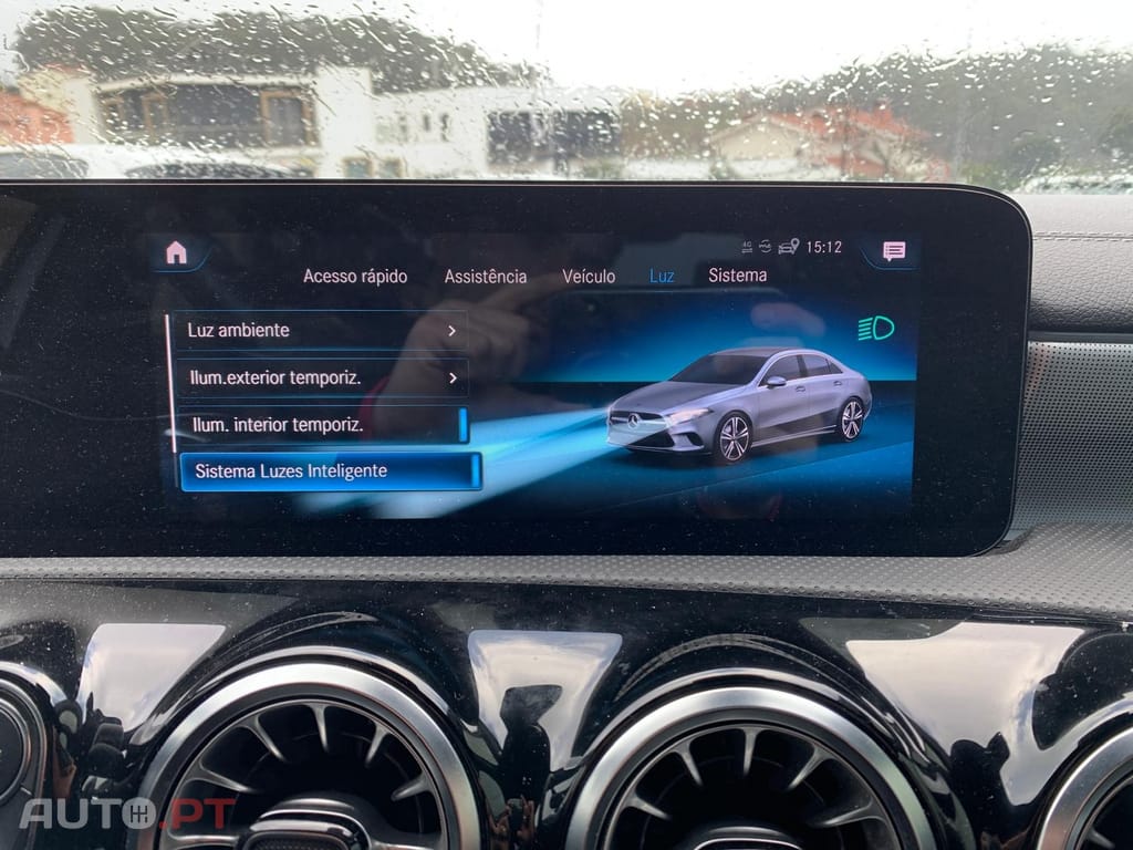 Mercedes-Benz A 250 e AMG Line