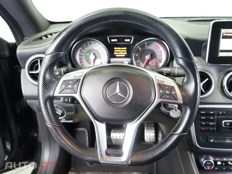 Mercedes-Benz CLA 200 AMG Line Aut.