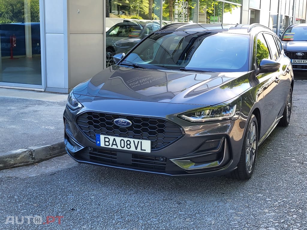 Ford Focus SW 1.0 EcoBoost MHEV ST-Line X