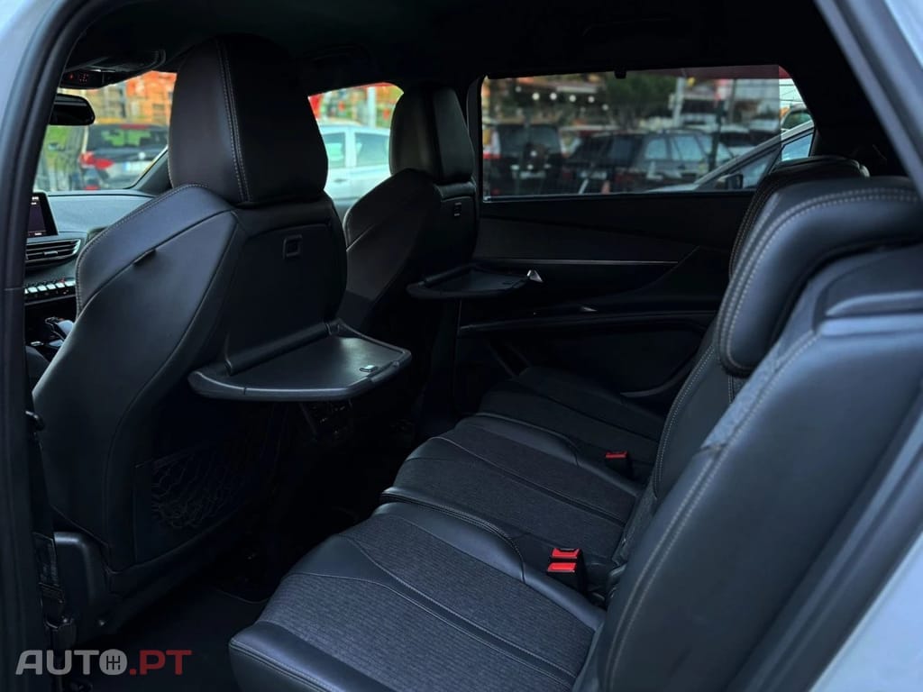 Peugeot 5008 1.5 BlueHDi GT LINE (EAT8)