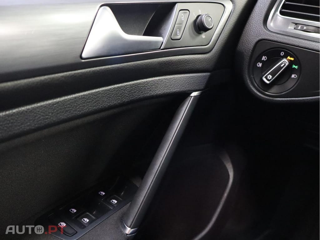 Volkswagen Golf Variant 1.6 TDi Confortline DSG