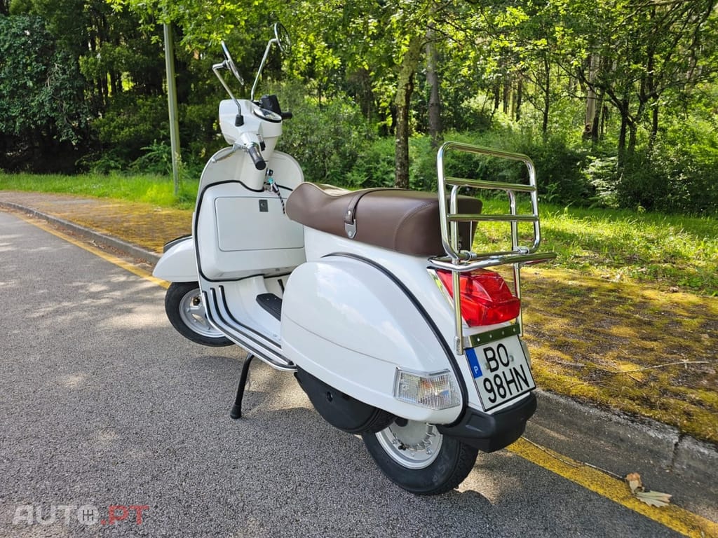 Piaggio PX 200E