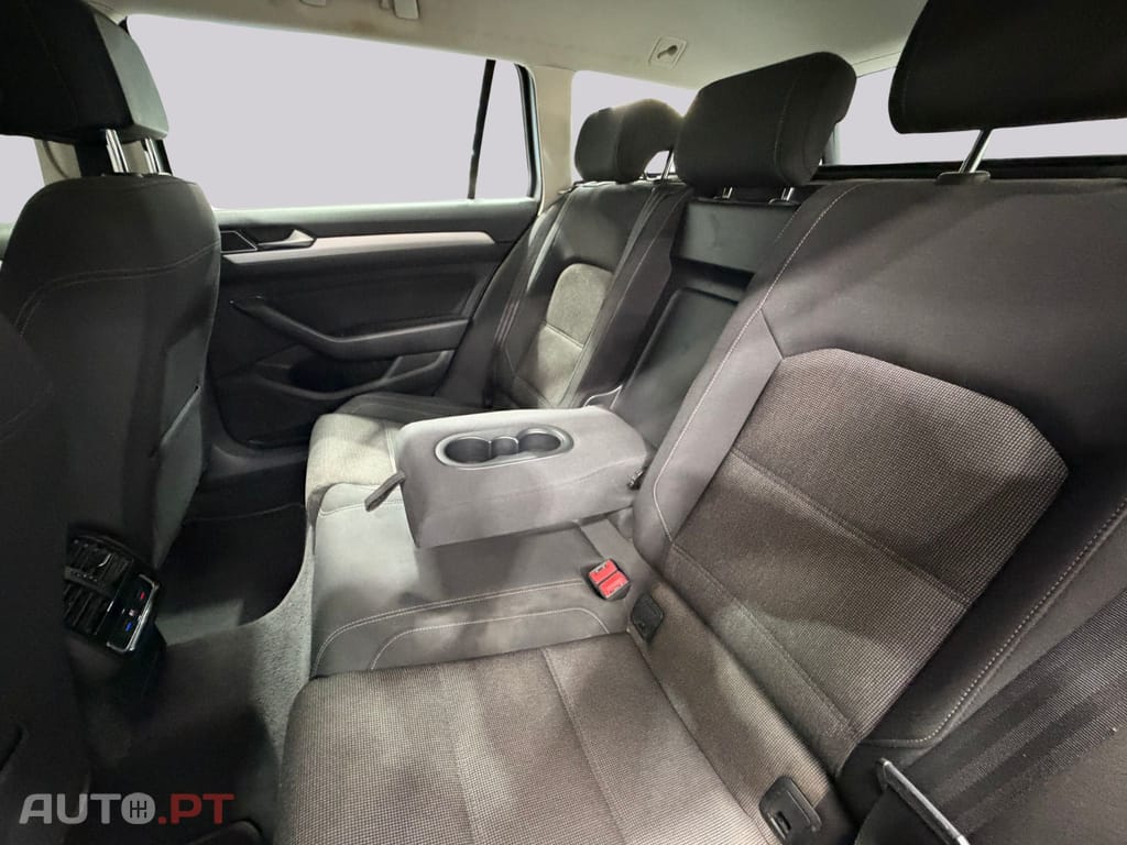 Volkswagen Passat Variant 1.6 TDI Advance BlueMotion Tech DSG