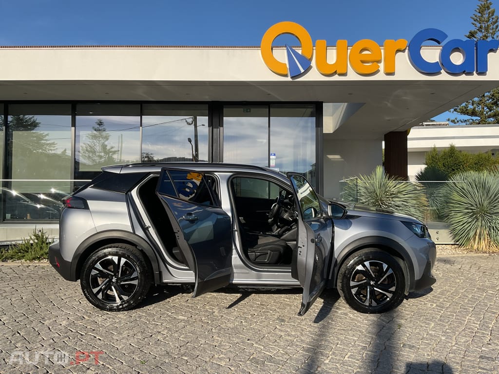 Peugeot E-2008 50 kWh Allure Pack