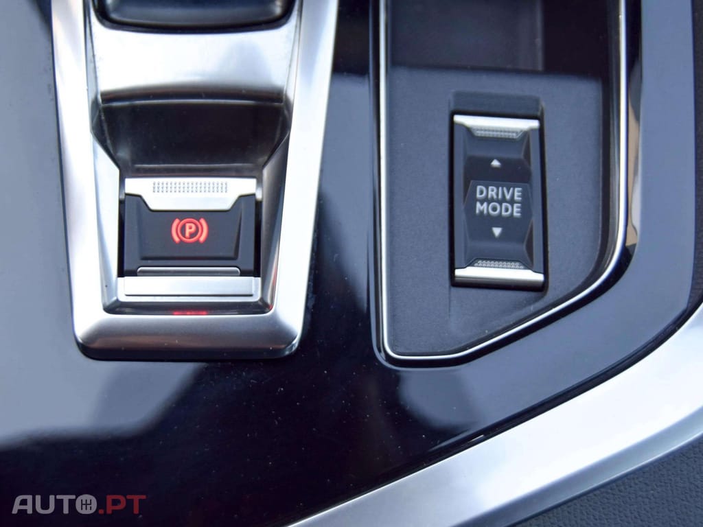 Peugeot 3008 1.6 Hybrid GT e-EAT8