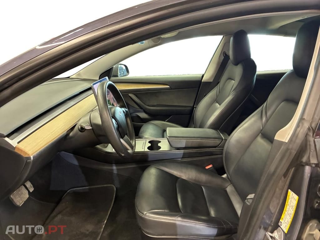Tesla Model 3 Long-Range Dual Motor AWD