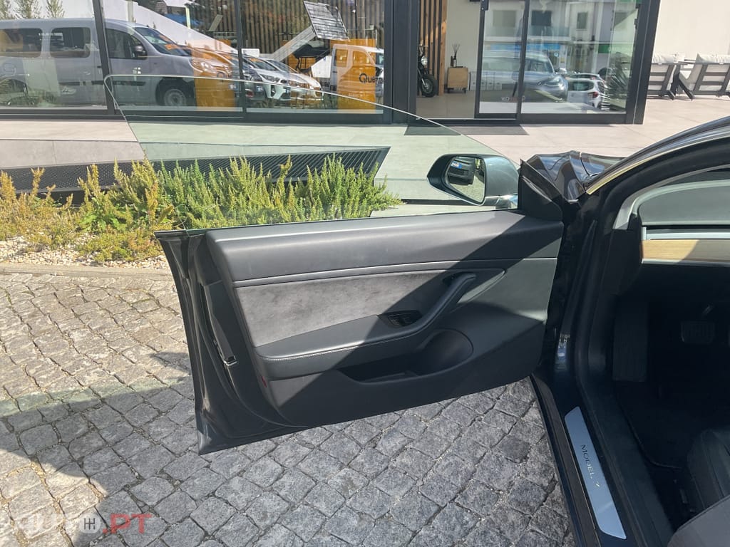 Tesla Model 3 Standard RWD Plus