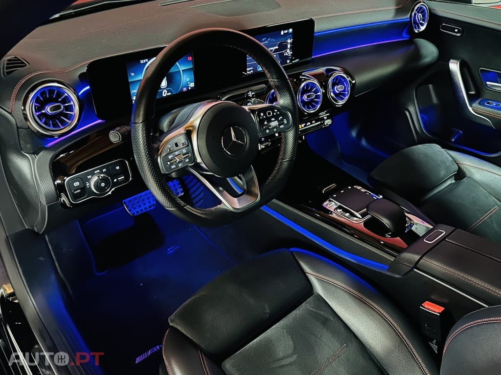 Mercedes-Benz CLA 180 Shooting Brake 7G-DCT AMG Line
