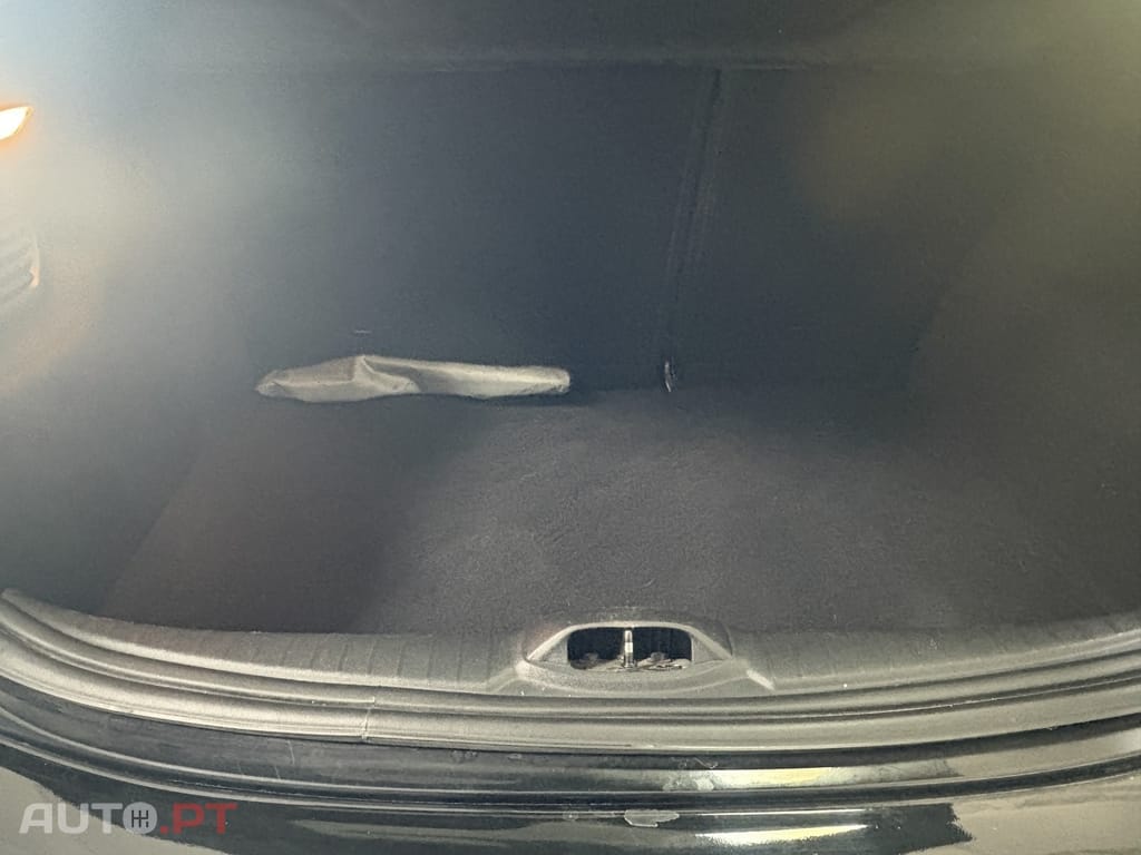 Peugeot 208 1.2 PureTech Signature