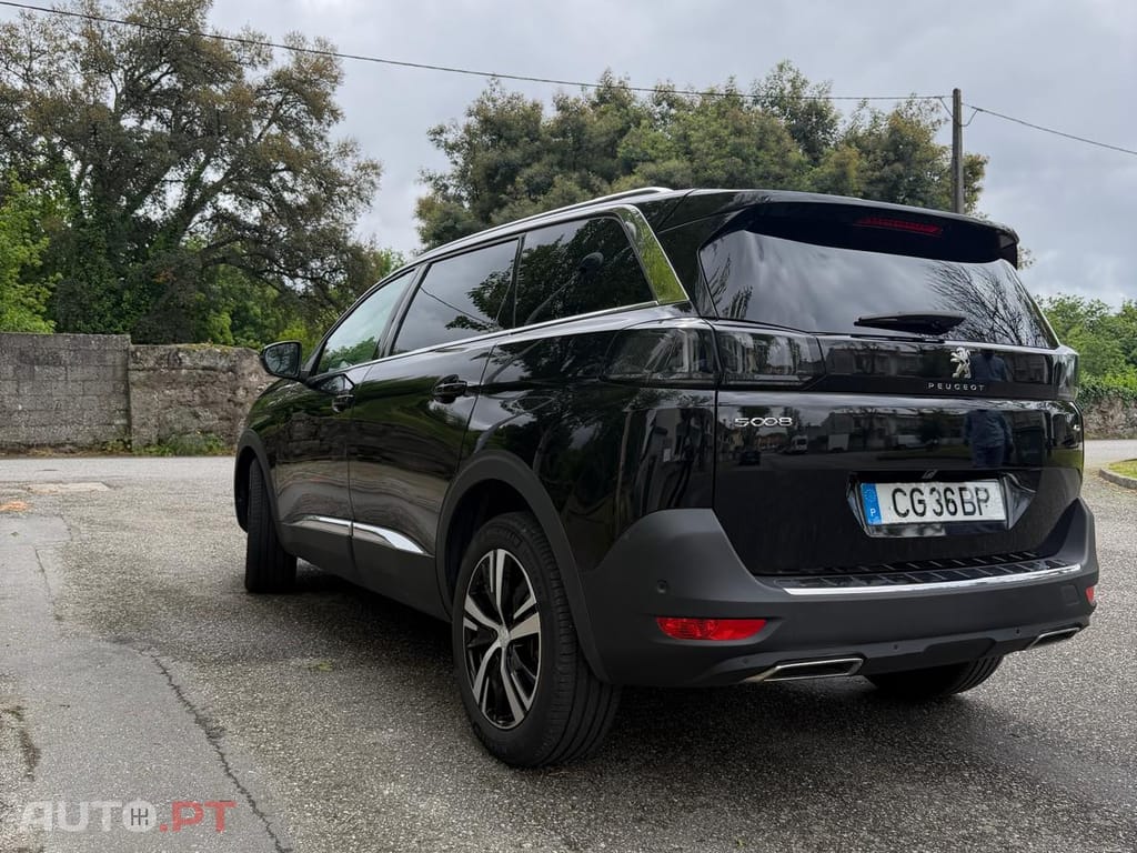 Peugeot 5008 Peugeot 5008 GT line 1.2 PureTech 130cv EAT8 • 2023 • 22.716 km • REVISÃO OFICIAL FEITA. Viseu