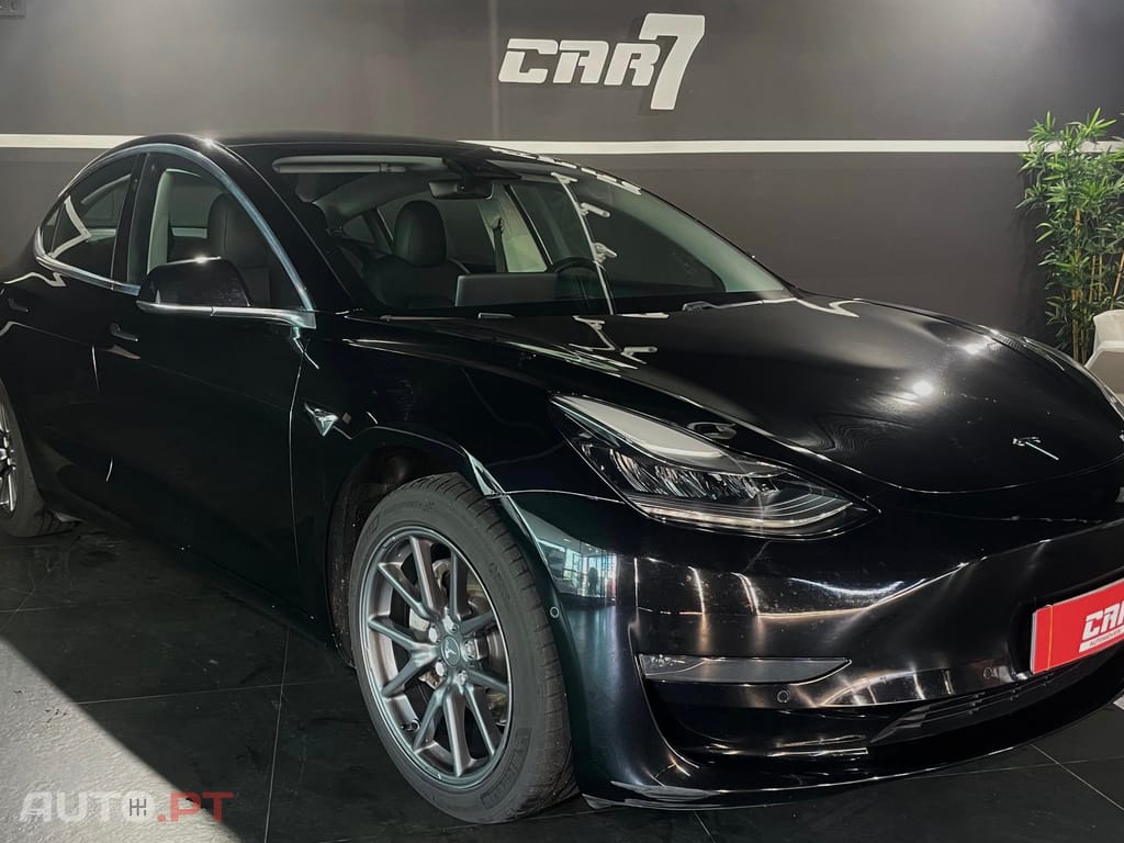 Tesla Model 3 Long-Range Dual Motor AWD