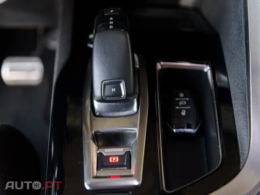 Peugeot 3008 1.5 BlueHDi GT EAT8