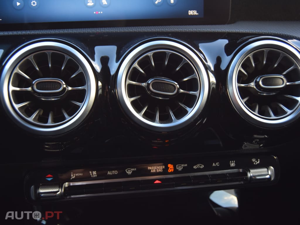 Mercedes-Benz A 250 e AMG Line