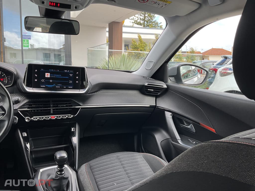 Peugeot 2008 1.2 PureTech Active Pack