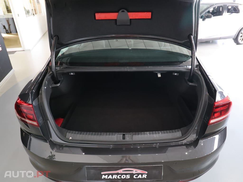 Volkswagen Passat 1.5 TSI Confortline