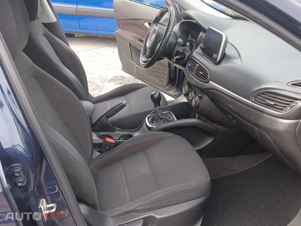 Fiat Tipo 1.3 M-Jet Lounge J17
