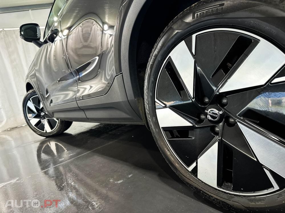 Volvo C40 Recharge 82 kWh Twin Motor Plus