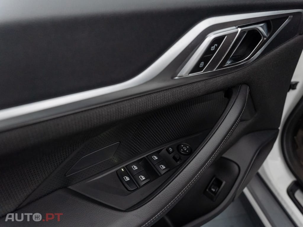 BMW i4 eDrive40 Pack Desportivo M