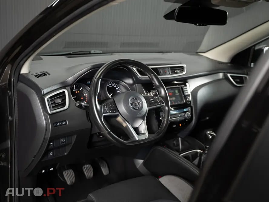 Nissan Qashqai 1.5 dCi N-Connecta