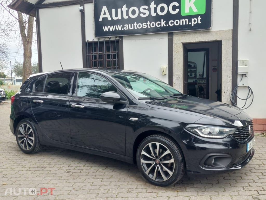 Fiat Tipo 1.6 M-Jet Lounge J17 DCT